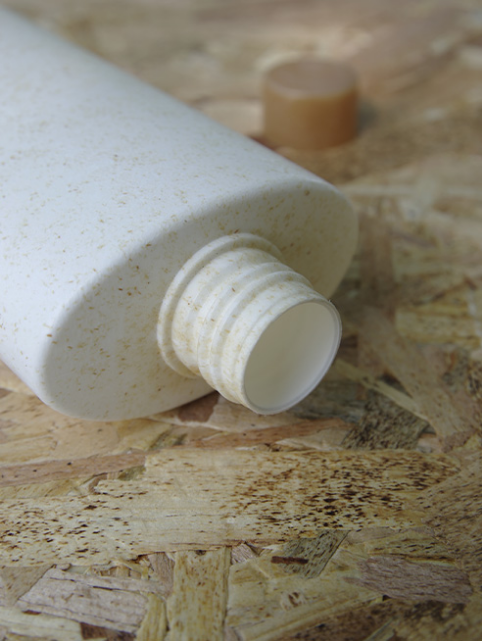 Flaconi-con-plastica-di-origine-vegetale02.jpg