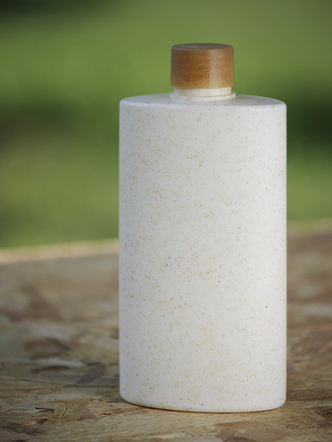 Flaconi-con-plastica-di-origine-vegetale01.jpg